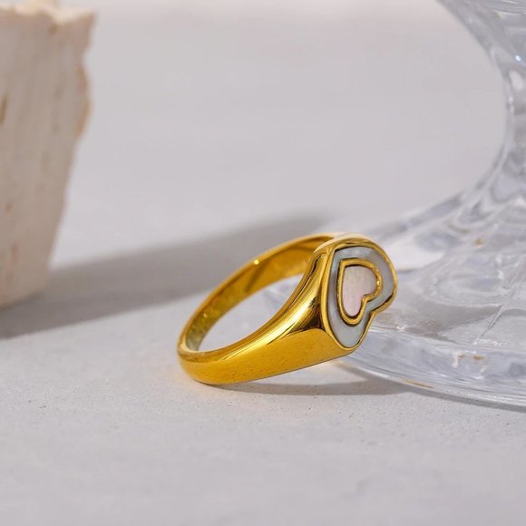 NEW 18K Gold Plated Mother Of Pearl Shell Heart Ring - Picture 8 of 8